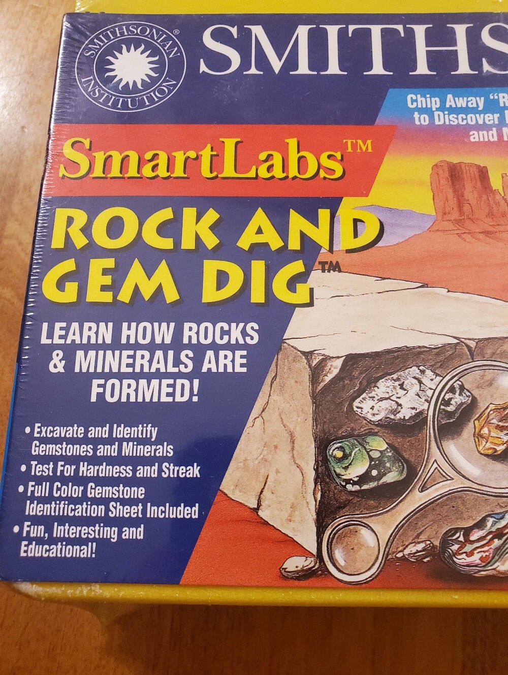 Vintage Smithsonian SmartLabs Rock And Gem Dig Kit Yellow Case Item 723 STEM - Picture 2 of 5